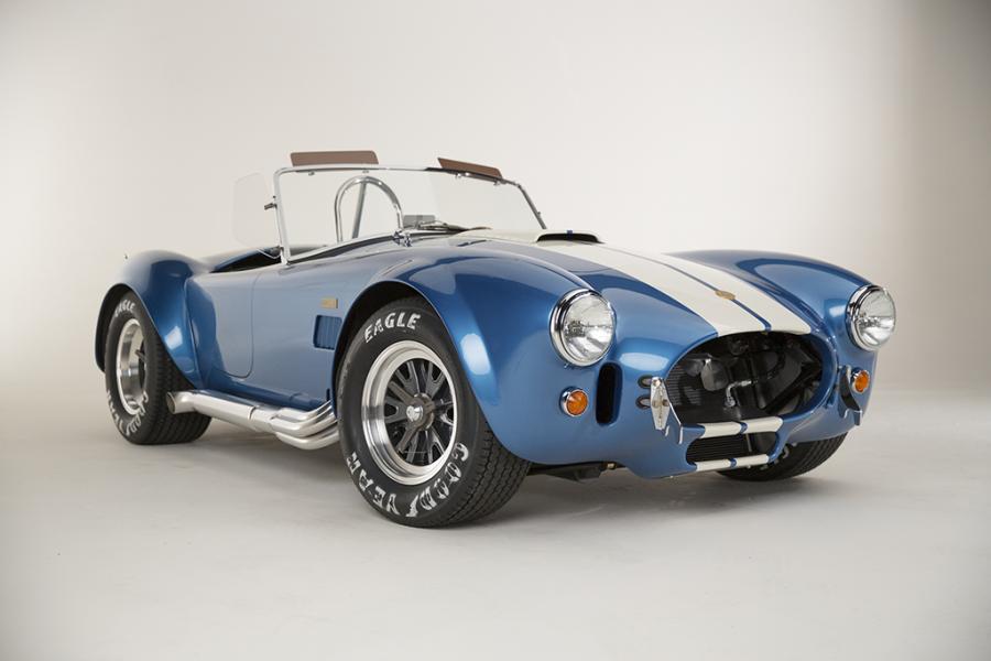  Shelby Cobra 427 50th Anniversary Edition 2015 года  (фото 3 из 9)
